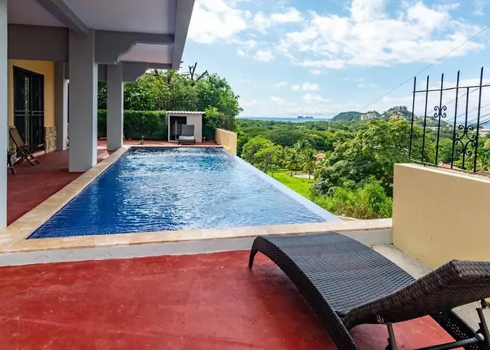 Ocean-view 2-bd With Pool Сasa de vacaciones *